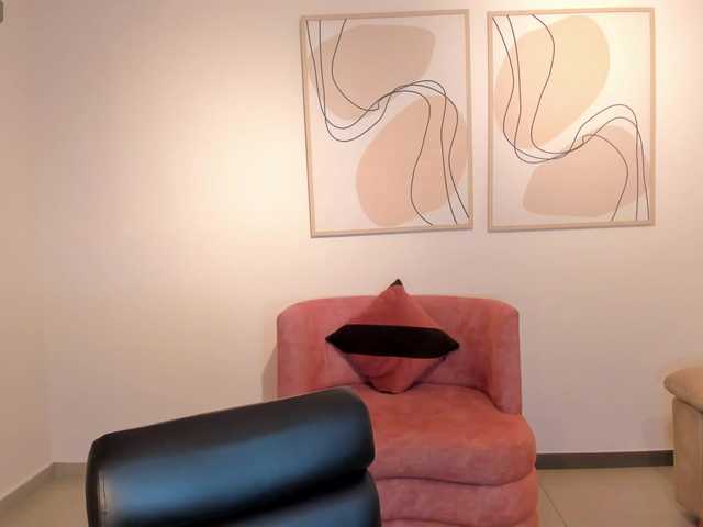 Live sex webcam photo for IvannaWelch #291004407