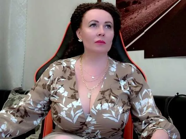 Live sex webcam photo for IvettaShine #273251777