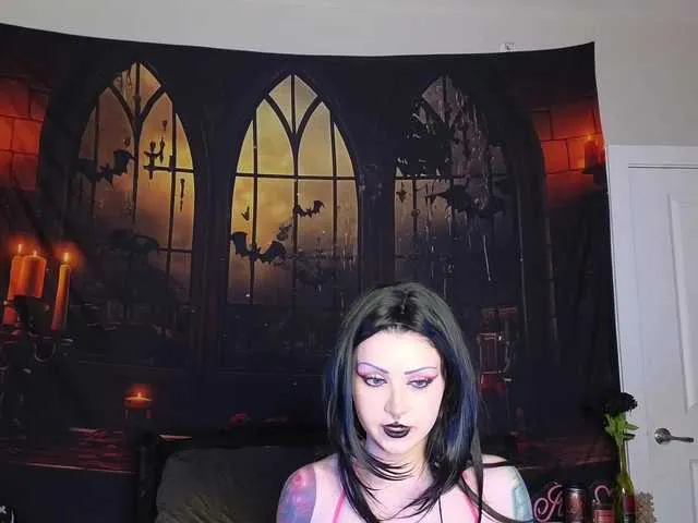 Live sex webcam photo for Iveyandjames #292311714