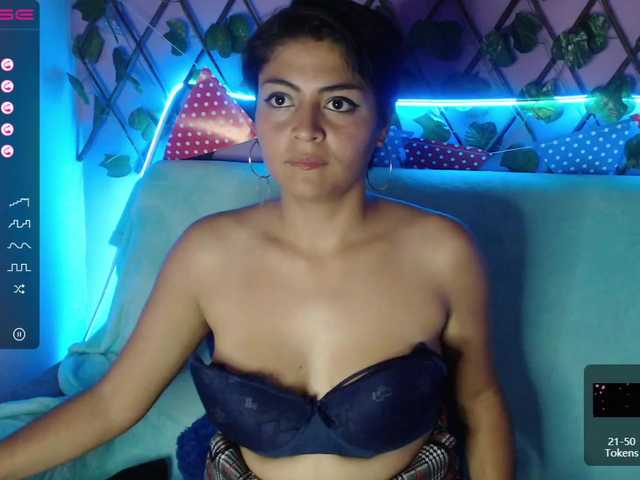 Live sex webcam photo for Ivonne-collen #273994041