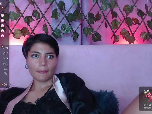 Live sex webcam photo for Ivonne-collen #276342591