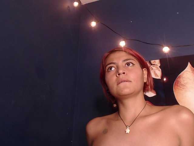 Live sex webcam photo for Ivonne-collen #289703305