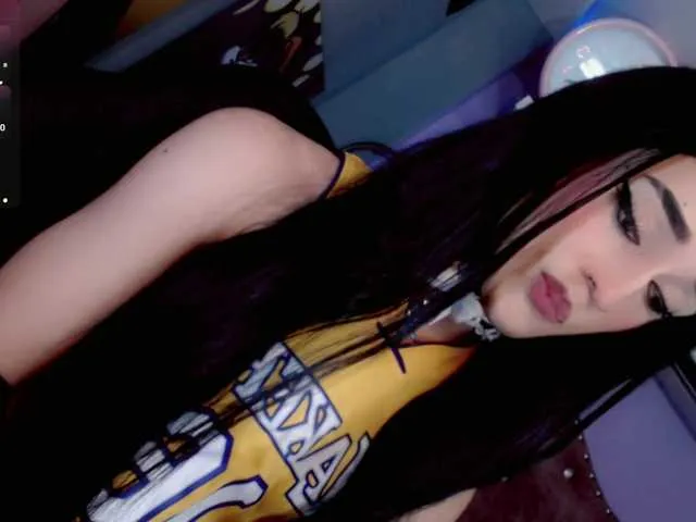 Live sex webcam photo for Ivy-Jane #290348012