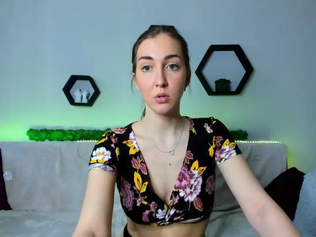 Live sex webcam photo for IvyClark #273259556