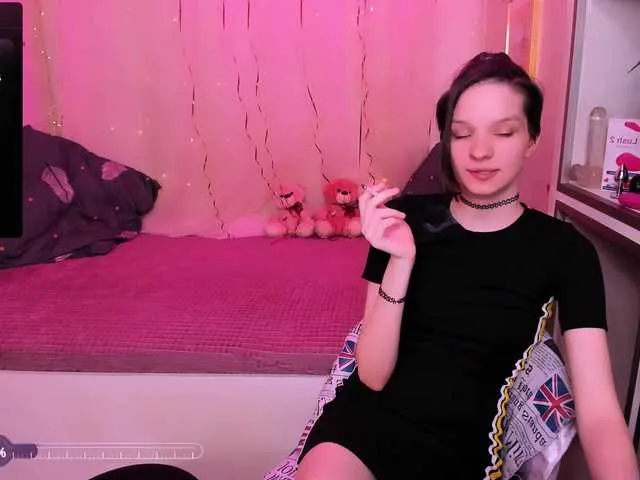 Live sex webcam photo for IvyCutee #277581105
