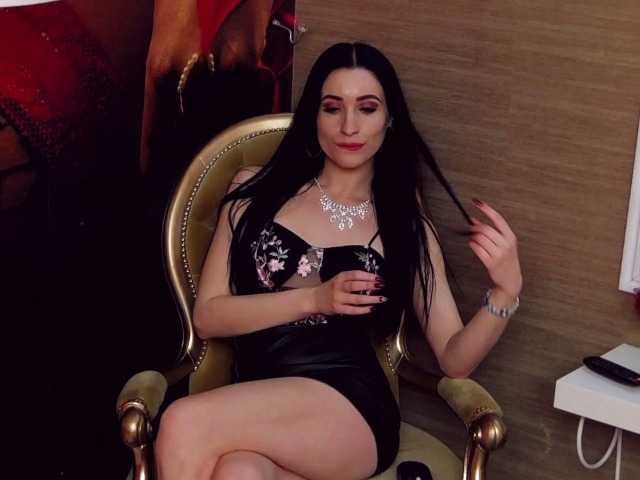 Live sex webcam photo for IvyEdwards #272546283