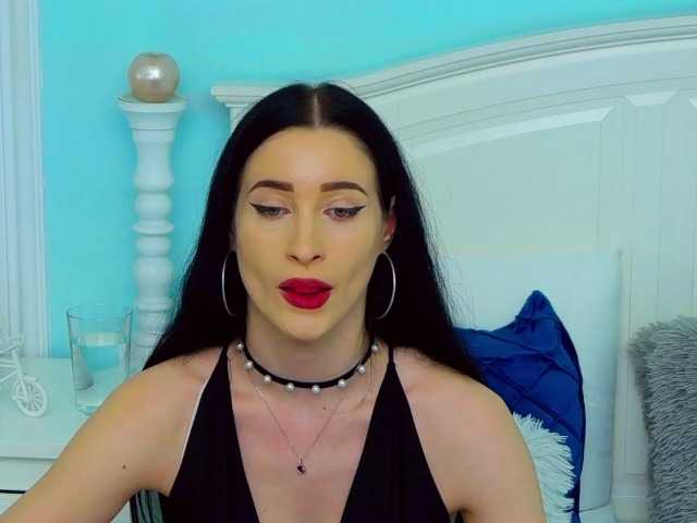 Live sex webcam photo for IvyEdwards #273870828