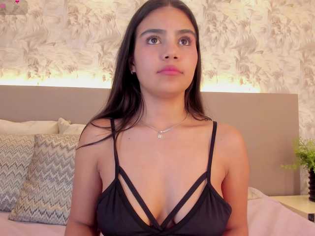 Live sex webcam photo for IvyEllis #290831335