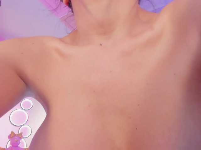 Live sex webcam photo for IvyRogers #277018858