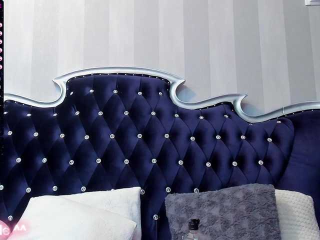 Live sex webcam photo for IvySolazola #272329365