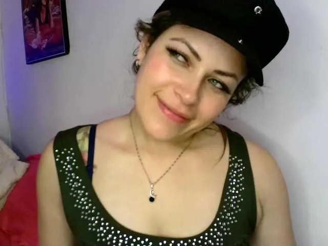 Live sex webcam photo for Ivypoison10 #277628856