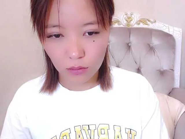 Live sex webcam photo for IzanamiJun #274493538
