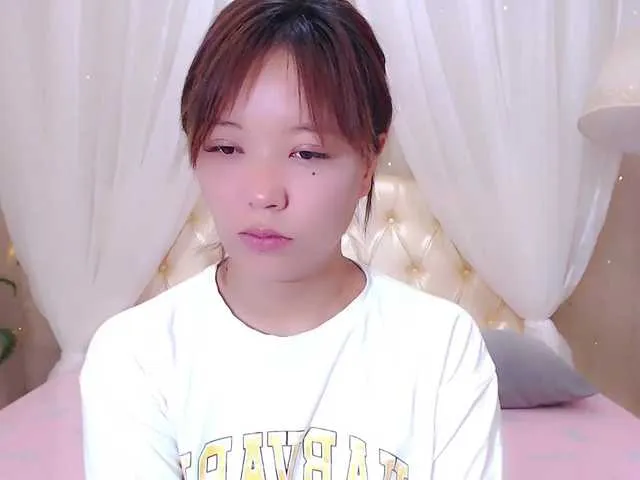 Live sex webcam photo for IzanamiJun #274513956