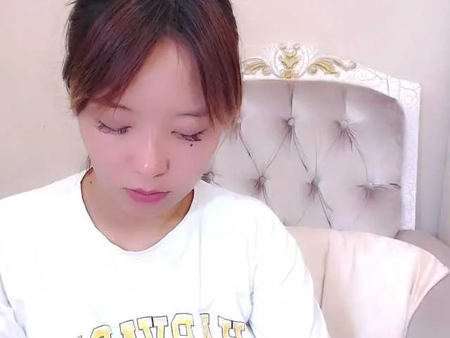 Live sex webcam photo for IzanamiJun #274554445