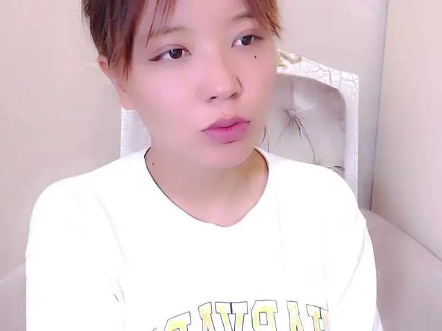 Live sex webcam photo for IzanamiJun #274614400