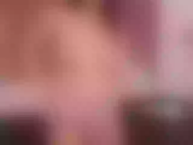 Live sex webcam photo for IzzaHicks #276183531