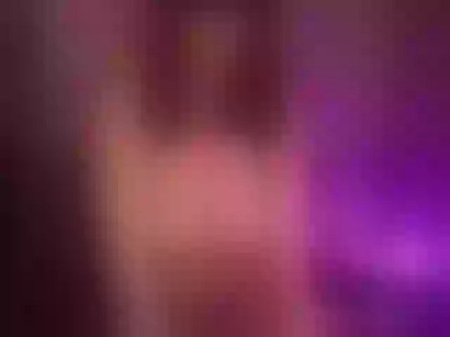 Live sex webcam photo for IzzaHicks #276469385