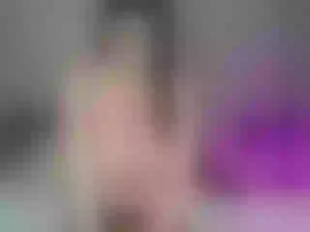 Live sex webcam photo for IzzaHicks #276725185