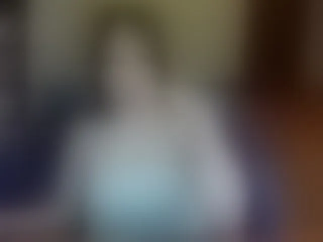 Live sex webcam photo for IzzabellaLove #293657846
