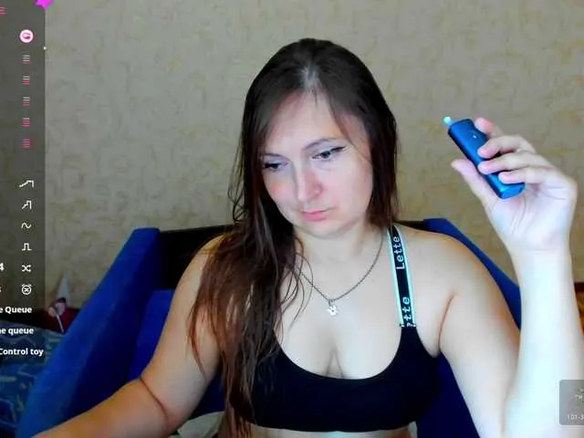 Live sex webcam photo for IzzabellaLove #294076097