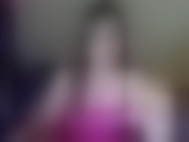 Live sex webcam photo for IzzabellaLove #294194203