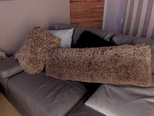 Live sex webcam photo for IzzyWild #291313769