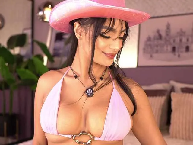 Live sex webcam photo for IzzyWild #293133309