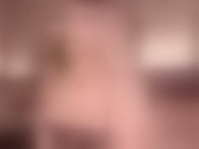 Live sex webcam photo for IzzyWild #293650884