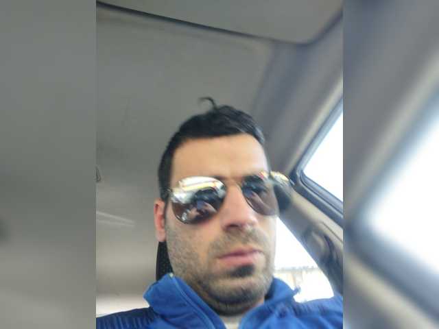 Live sex webcam photo for J0nyjhon #277750879