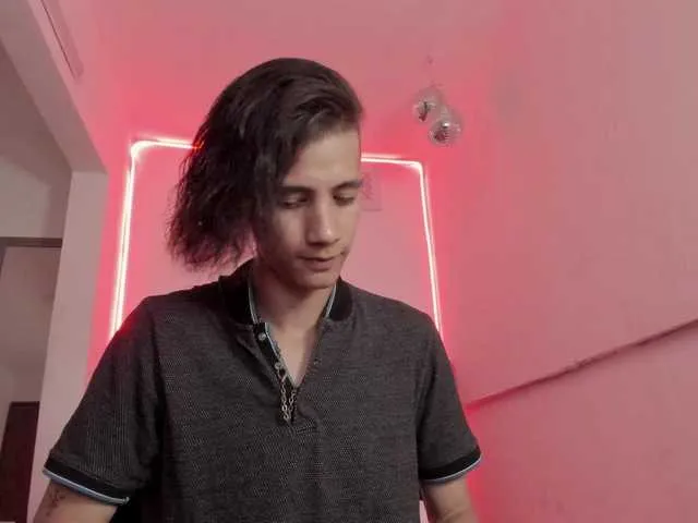 Live sex webcam photo for JASONNDANCLOBE #277739929