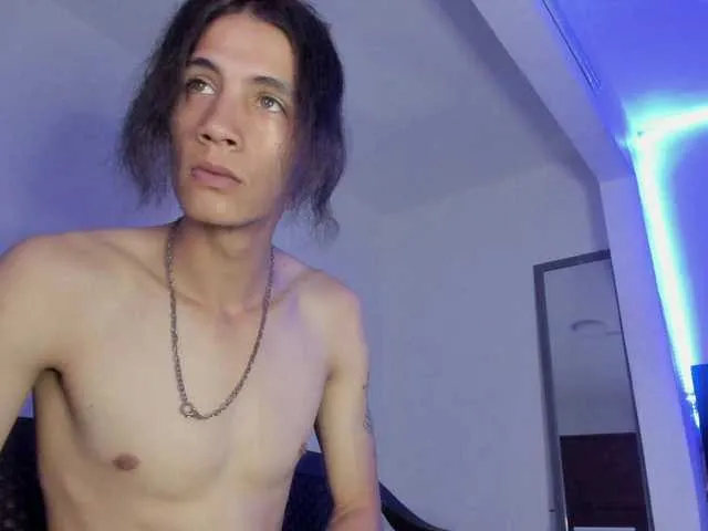 Live sex webcam photo for JASONNDANCLOBE #277915911