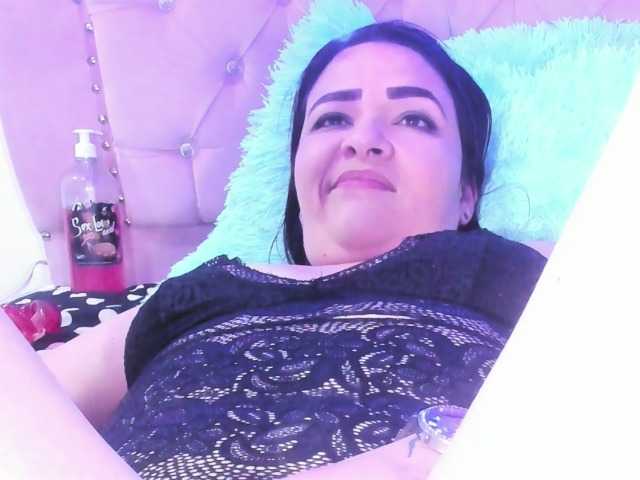 Live sex webcam photo for JEIKA-SEXX- #272117785