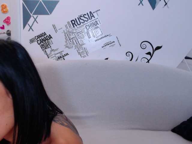 Live sex webcam photo for JENNYX0 #278055760