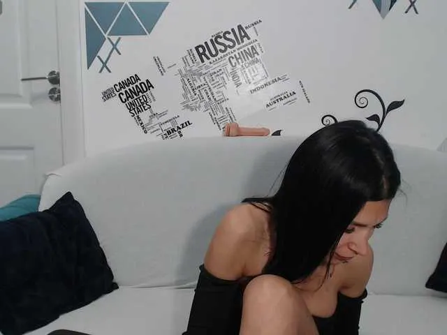 Live sex webcam photo for JENNYX0 #291104219