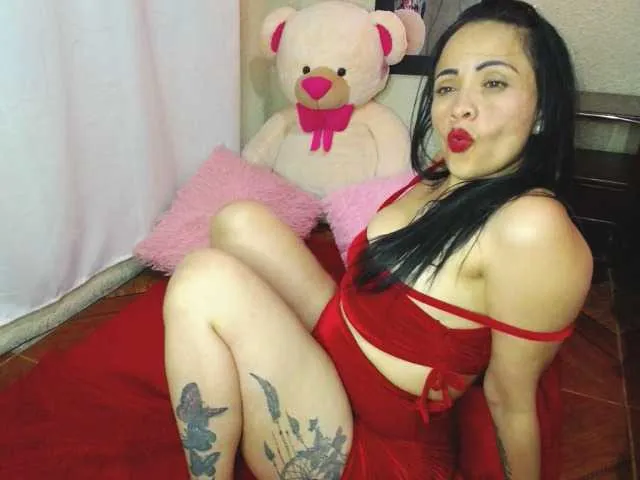 Live sex webcam photo for JESSICA-HOTXX #273144926