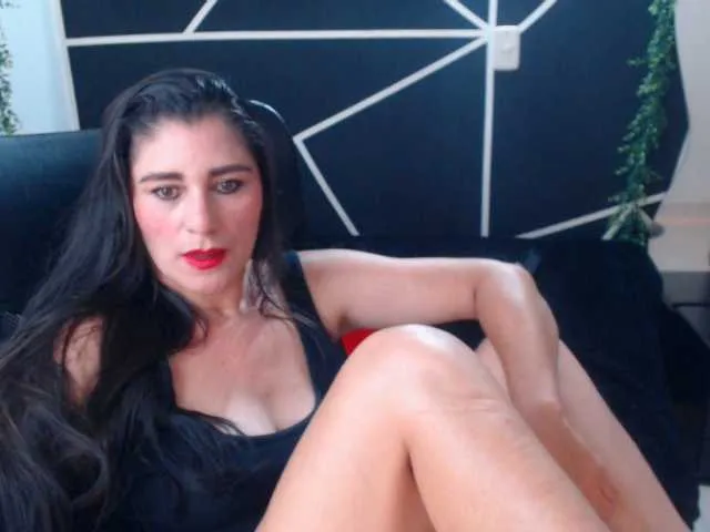Live sex webcam photo for JIMENAMILFX #291245250