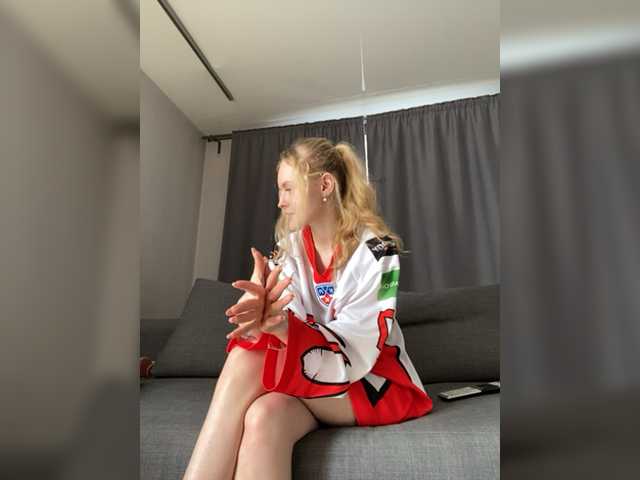 Live sex webcam photo for JIucenok #278152676