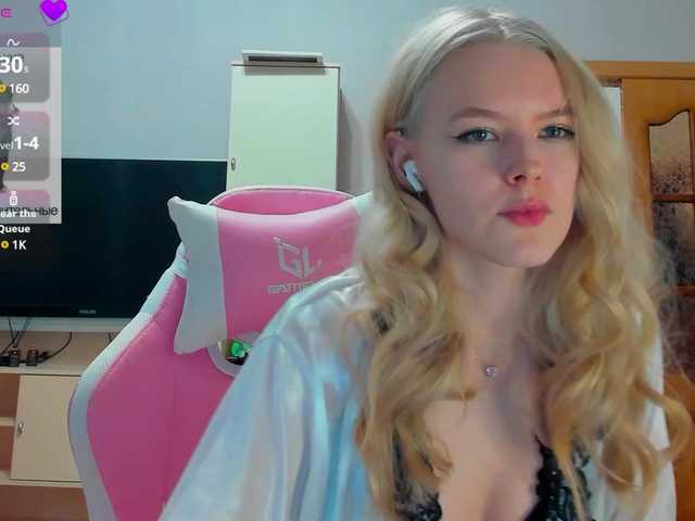 Live sex webcam photo for JIucenok #290380391