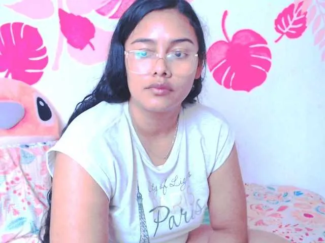 Live sex webcam photo for JabaCorey #277913562