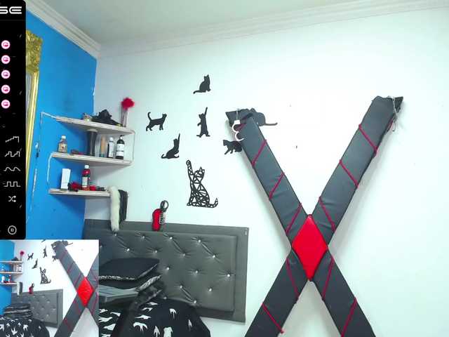 Live sex webcam photo for Jack-and-Noah #274075829