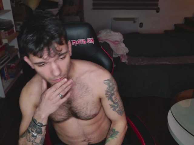 Live sex webcam photo for JackDesFeux #277307536