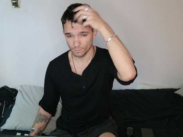 Live sex webcam photo for JackDesFeux #278215566