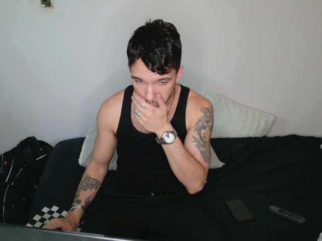 Live sex webcam photo for JackDesFeux #278260678