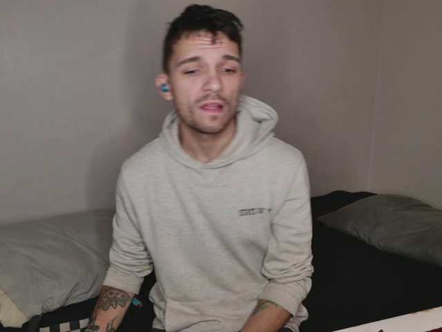 Live sex webcam photo for JackDesFeux #290291676