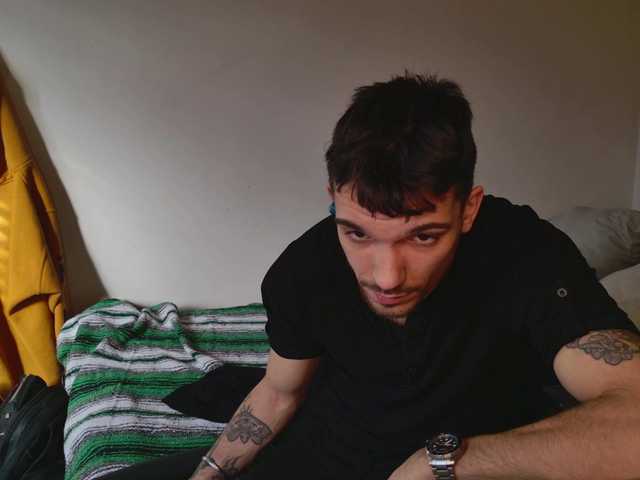 Live sex webcam photo for JackDesFeux #290382608