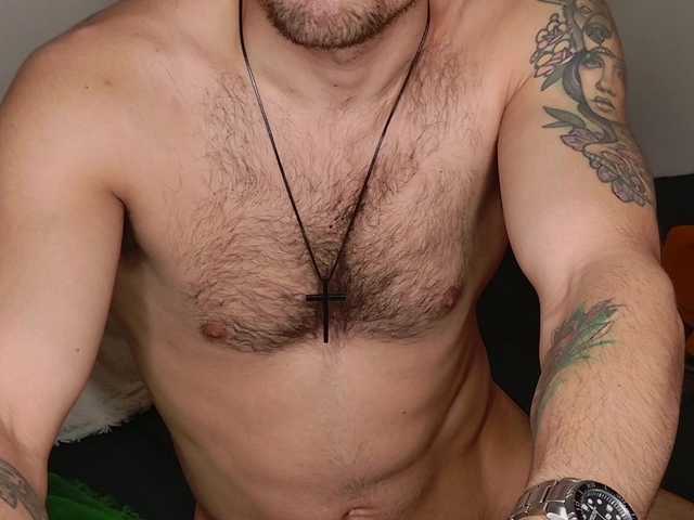 Live sex webcam photo for JackDesFeux #290627059