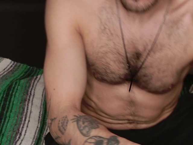 Live sex webcam photo for JackDesFeux #291110376