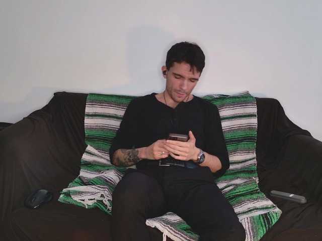 Live sex webcam photo for JackDesFeux #291166811