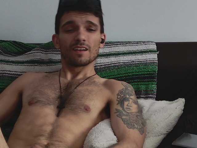 Live sex webcam photo for JackDesFeux #291220832