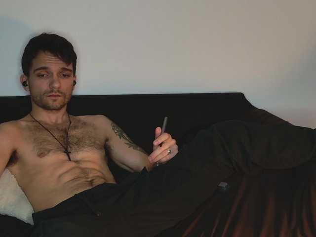 Live sex webcam photo for JackDesFeux #291323328